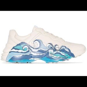Gucci Rython Wave